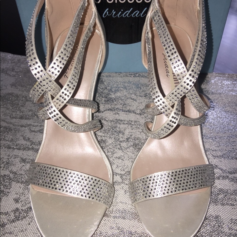 De Blossom Evening wear/ Bridal shoes. Brand new
